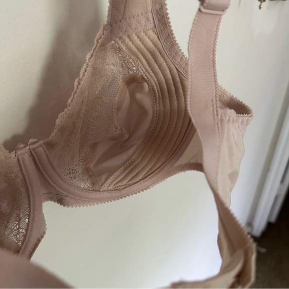 Lace Full-Coverage Supportive Bra - Picture 6 of 7
